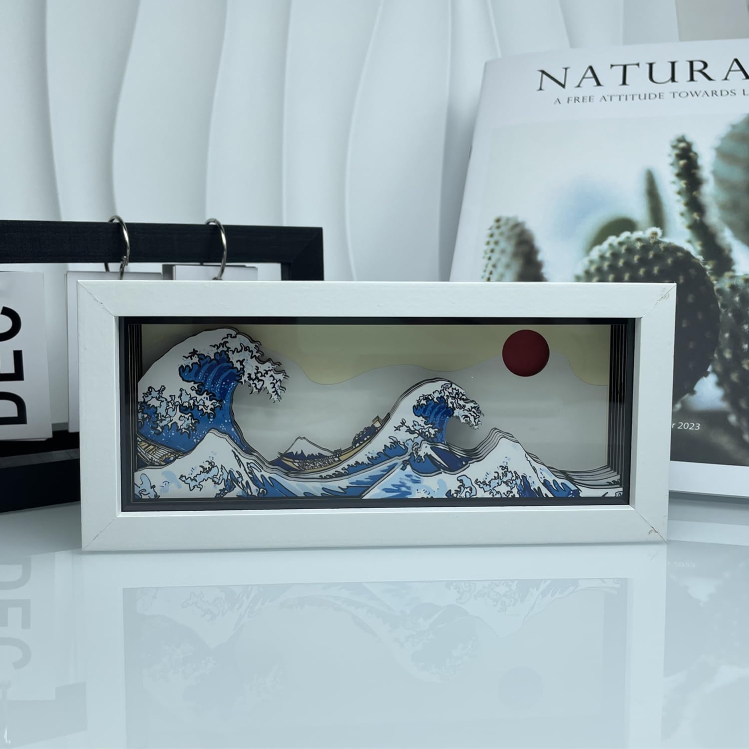 Japanese Great Wave LED Light Box, The Great Wave Off Kanagawa 3D Paper Carving Night Light USB Powered Room Decor Aesthetic Light for Bedroom HOM