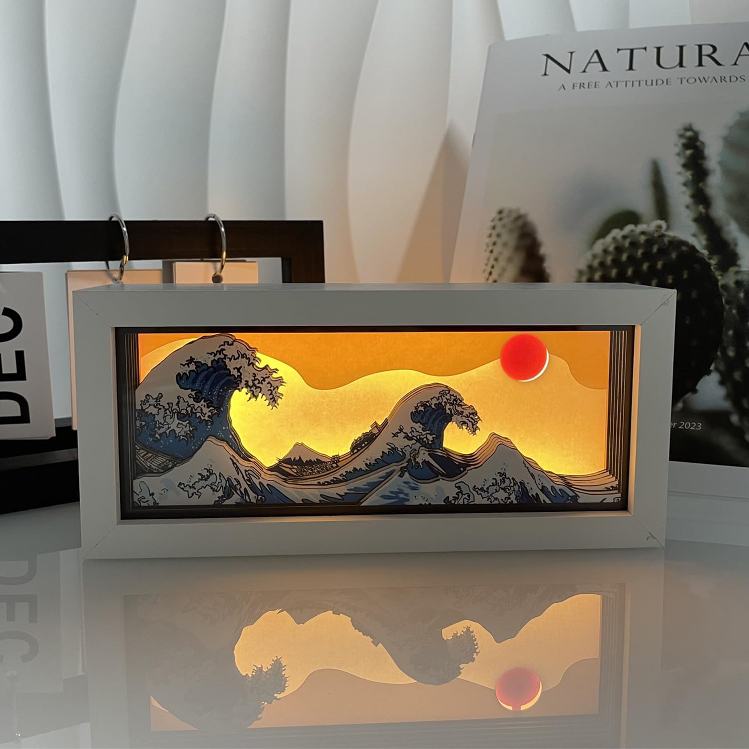 Japanese Great Wave LED Light Box, The Great Wave Off Kanagawa 3D Paper Carving Night Light USB Powered Room Decor Aesthetic Light for Bedroom HOM